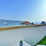 Atico A Tella Daire Moaña