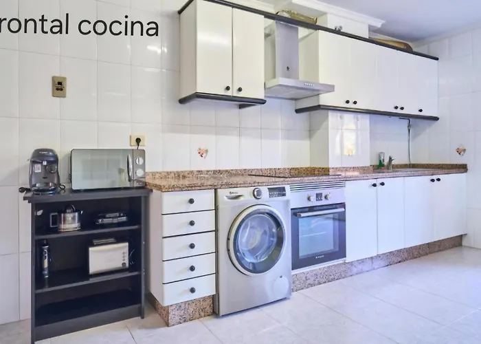 Atico A Tella 아파트